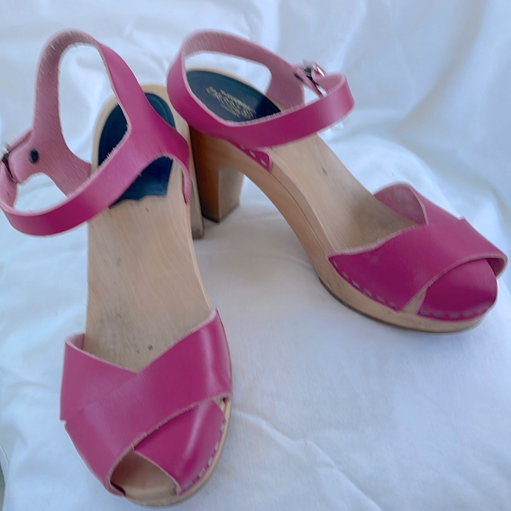 Swedish Hasbeens Hot Pink Mirja Pumps - size 36